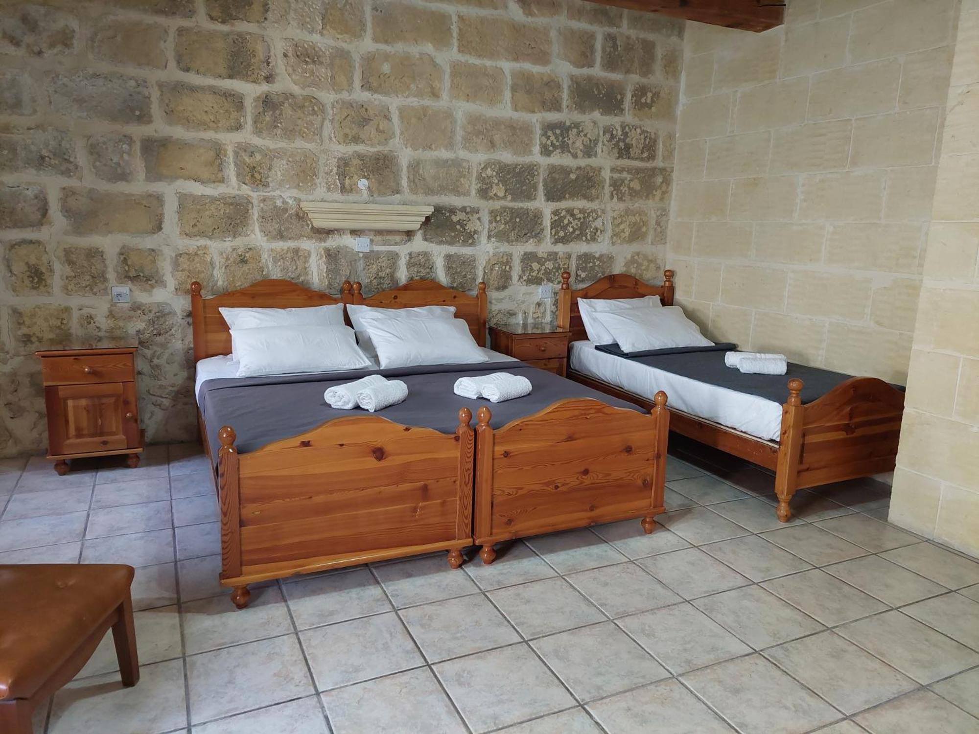 Mj Farmhouse B&B Xaghra Ngoại thất bức ảnh